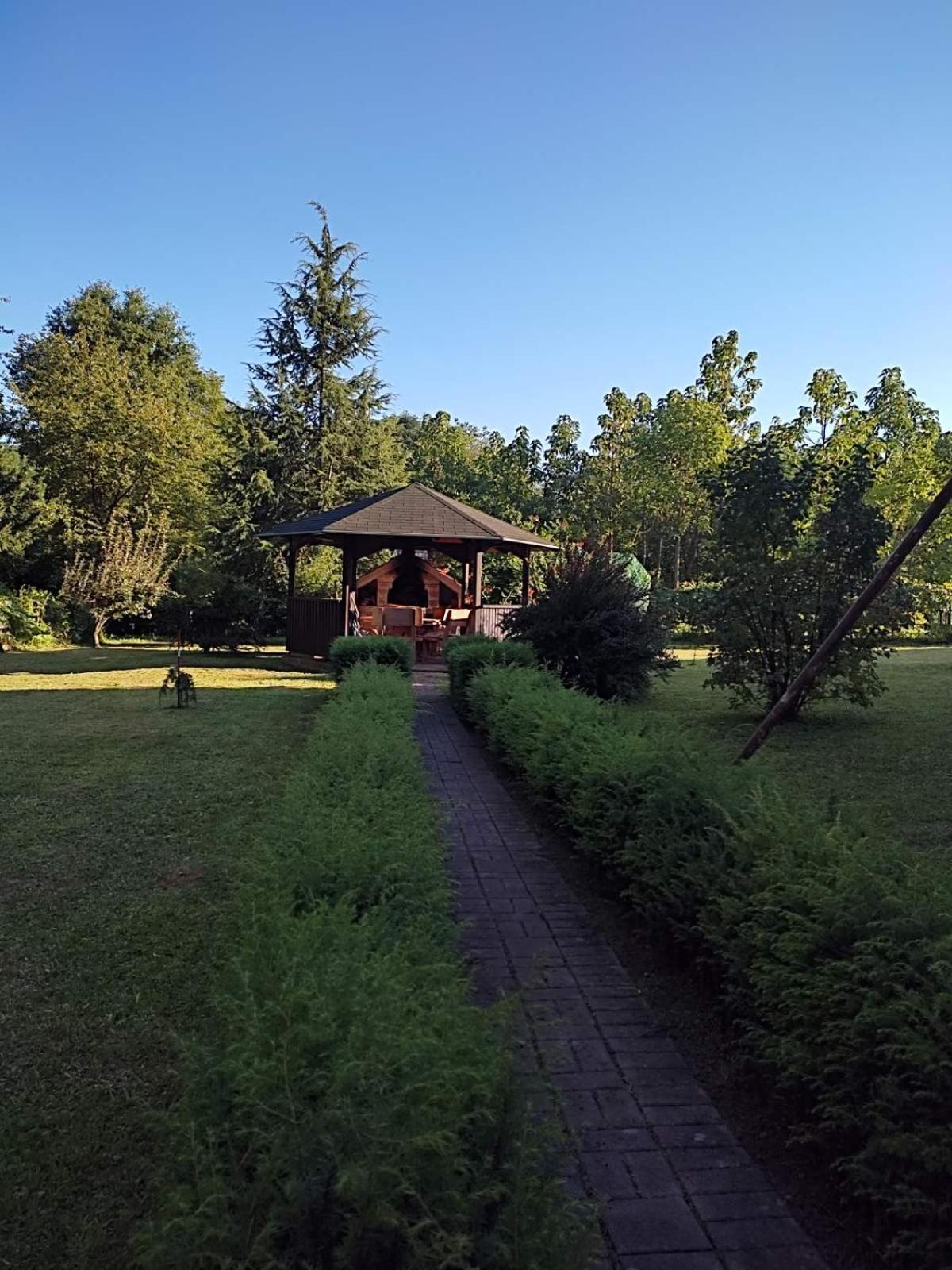 Studio Apartman Gorica Огулин Екстериор снимка